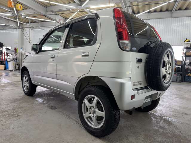 Daihatsu Terios Kid 6