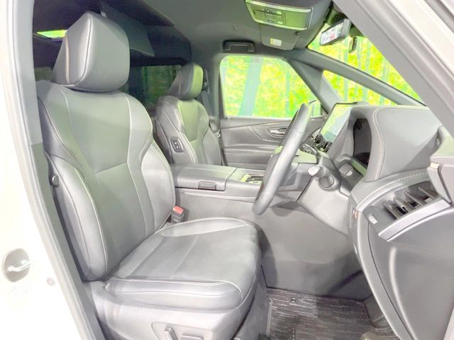 Toyota Alphard 8