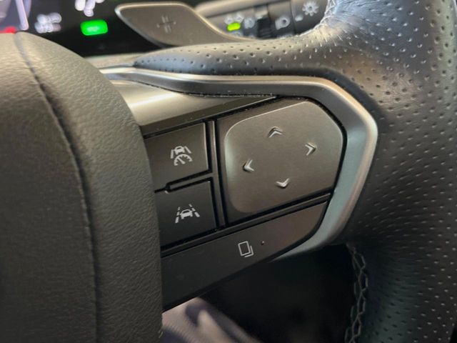 Lexus NX 6