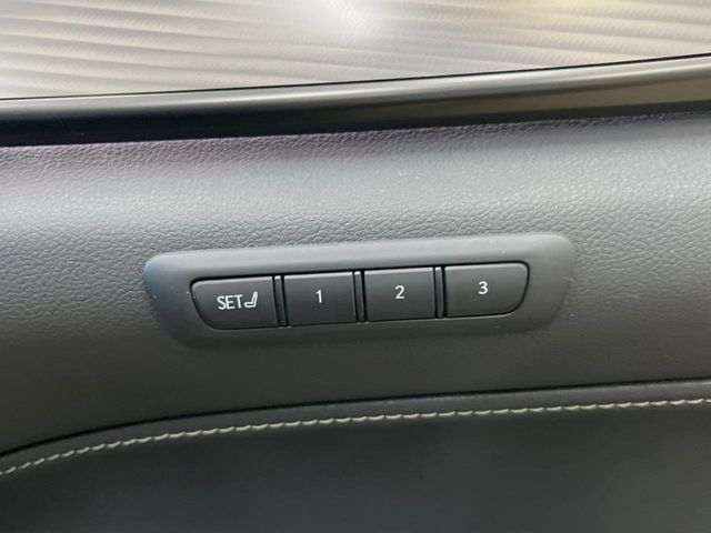 Lexus NX 7