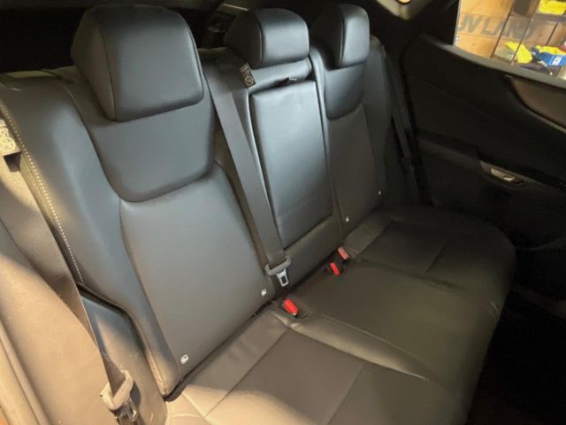 Lexus NX 9