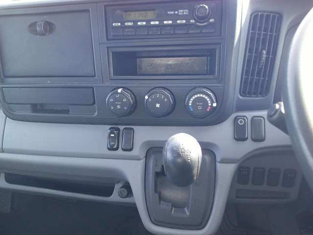 Mitsubishi Fuso Canter 12