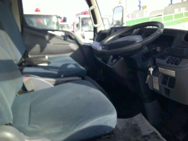 Mitsubishi Fuso Canter 10
