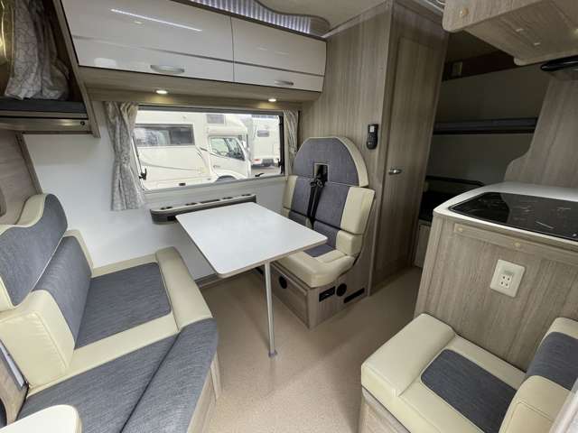 Toyota Camroad 4