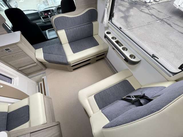 Toyota Camroad 9