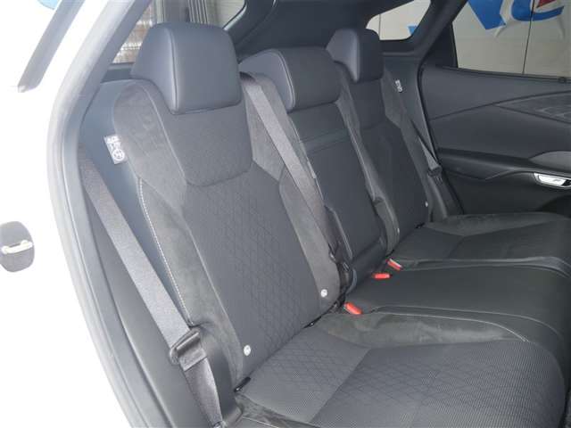 Lexus RX 7
