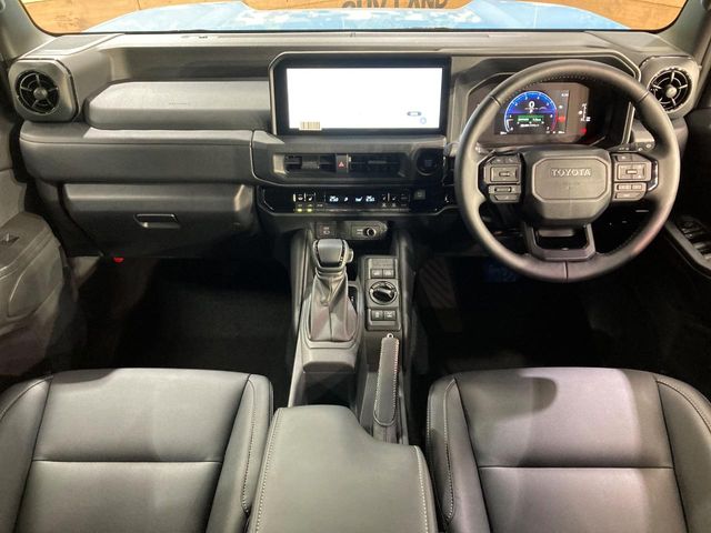 Toyota Land Cruiser FJ 2