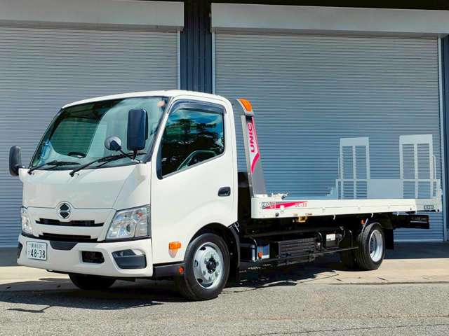 Hino Dutro 2