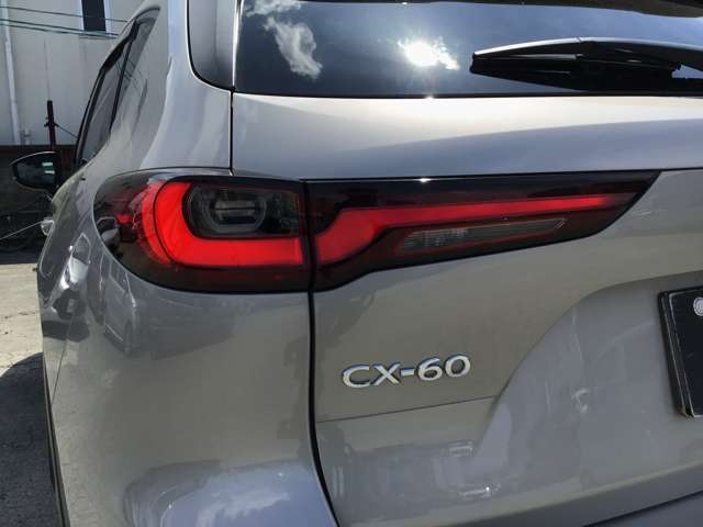 Mazda CX-60 12