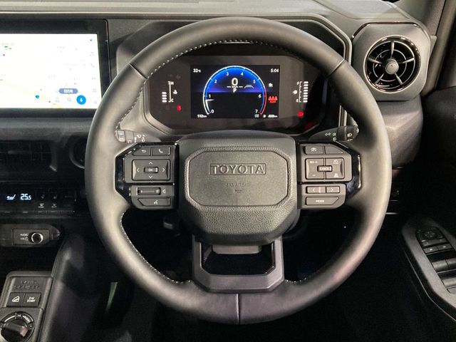 Toyota Land Cruiser FJ 8