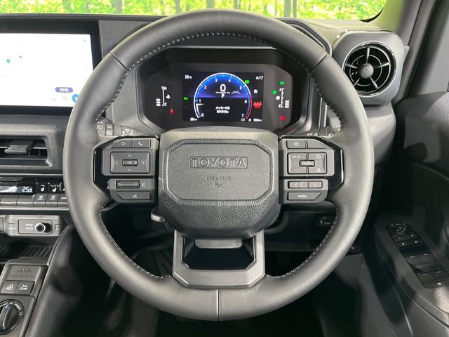 Toyota Land Cruiser FJ 11