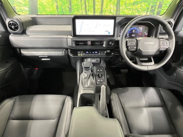 Toyota Land Cruiser FJ 2