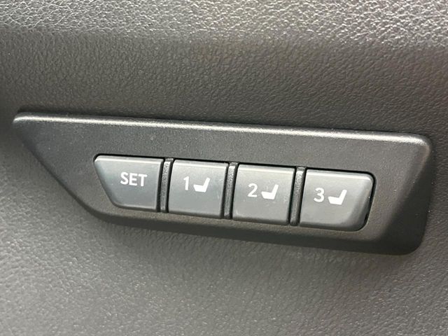 Lexus NX 7