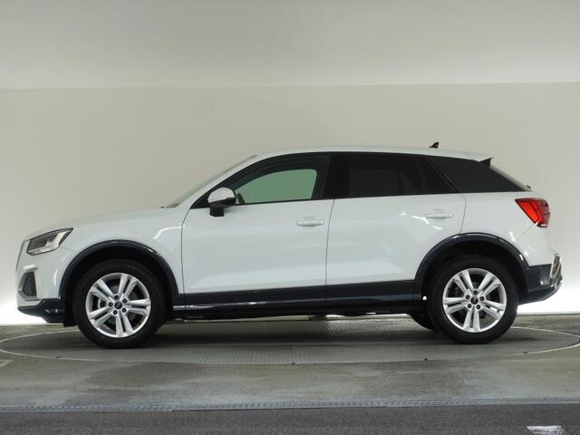 Audi Q2 4