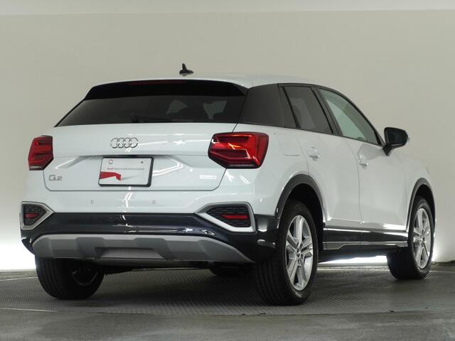 Audi Q2 5