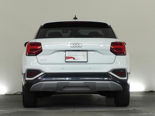 Audi Q2 6