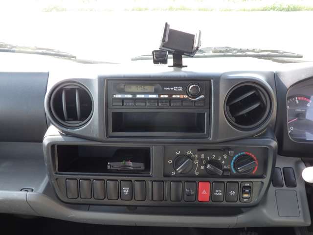 Toyota Toyoace 12