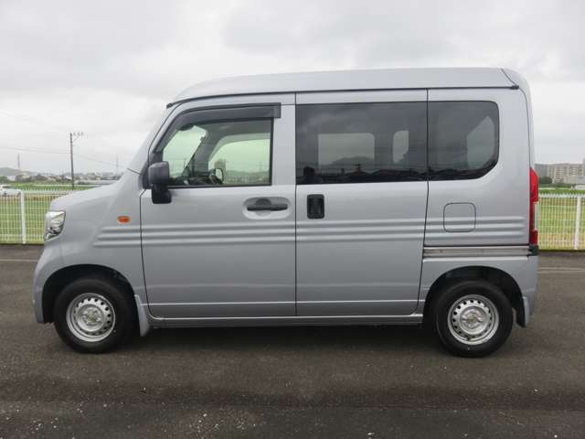 Honda N-VAN 12
