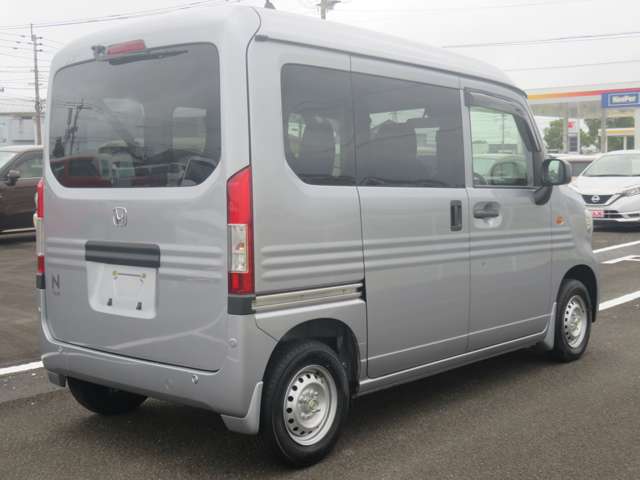 Honda N-VAN 9