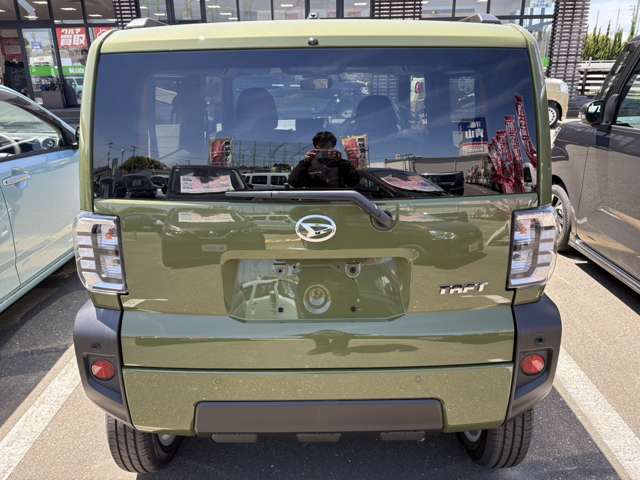 Daihatsu Taft 6