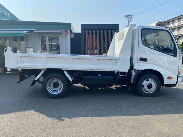 Hino Dutro 5
