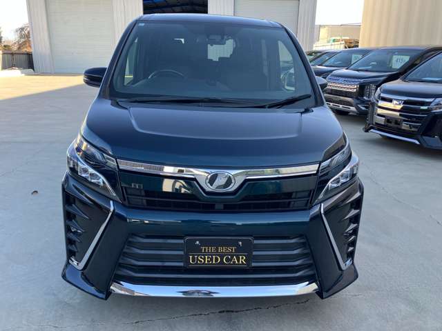 Toyota Voxy 10