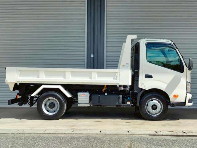 Hino Dutro 10