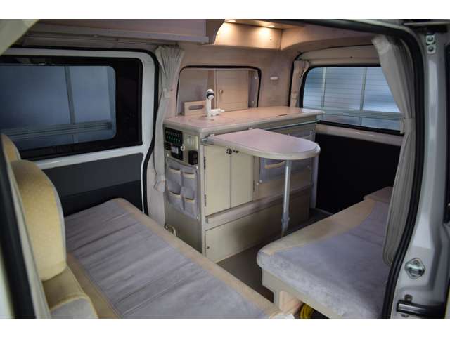 Toyota Light Ace Van 2