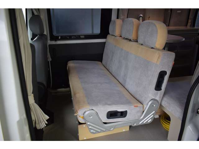 Toyota Light Ace Van 4