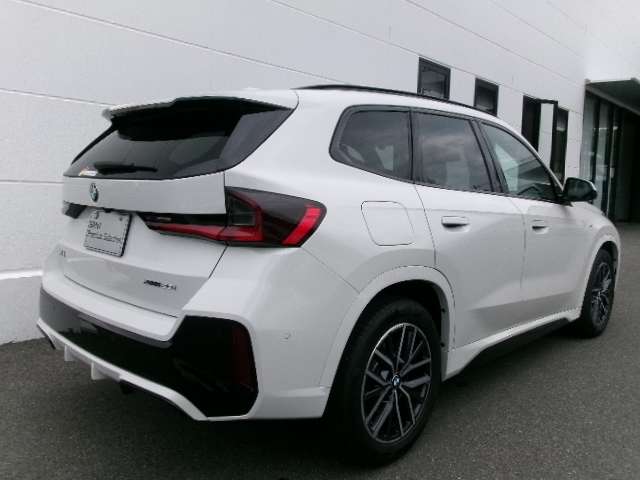 BMW X1 6