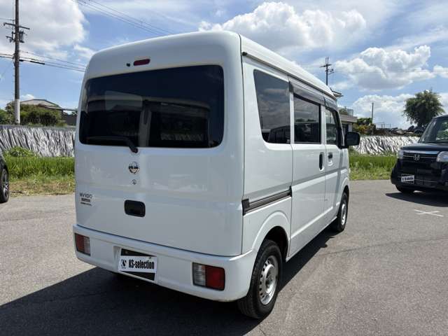 Nissan NV100 Clipper 11