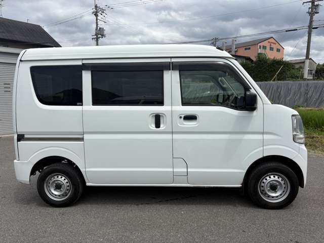 Nissan NV100 Clipper 10
