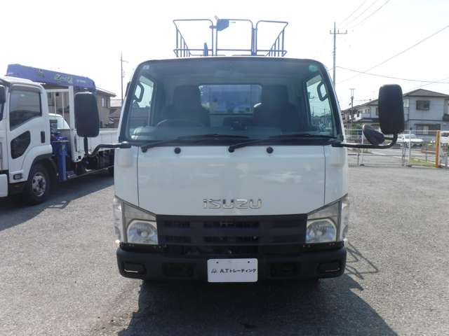 Isuzu Elf 2