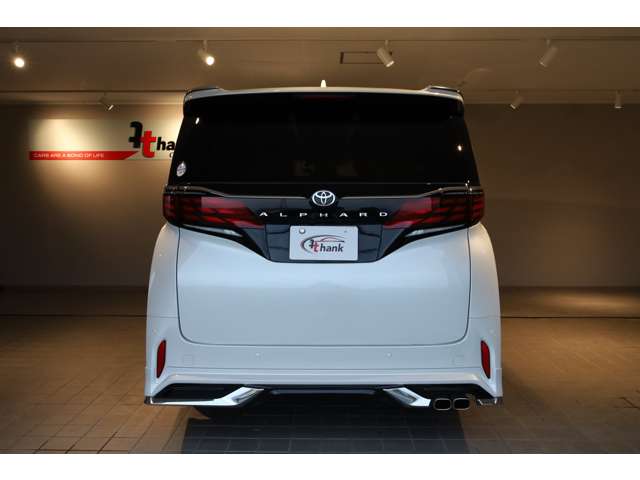 Toyota Alphard 11
