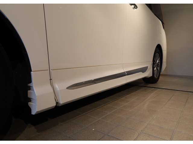Toyota Alphard 12