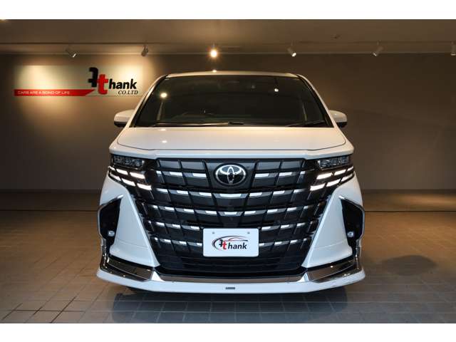 Toyota Alphard 3