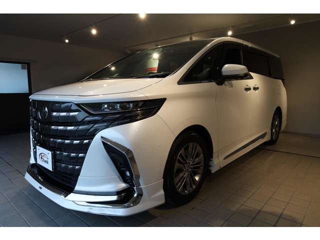 Toyota Alphard 5