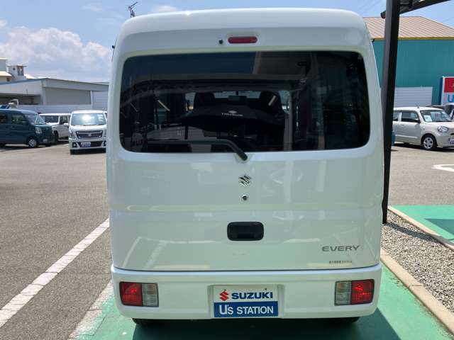 Suzuki Every 11