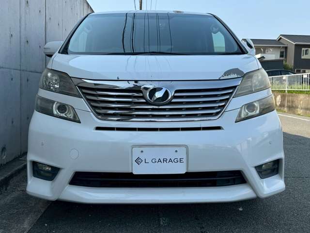 Toyota Vellfire 3