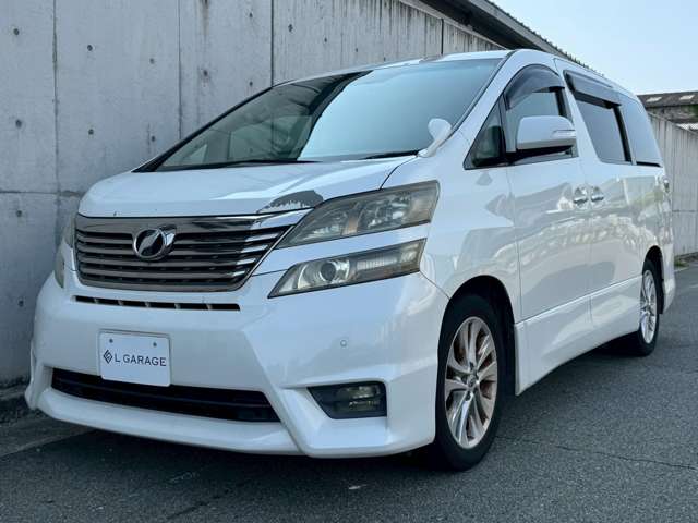 Toyota Vellfire 4
