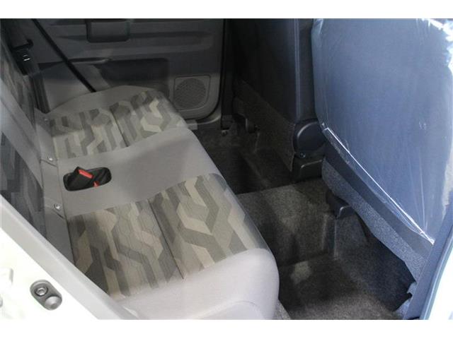 Daihatsu Taft 9