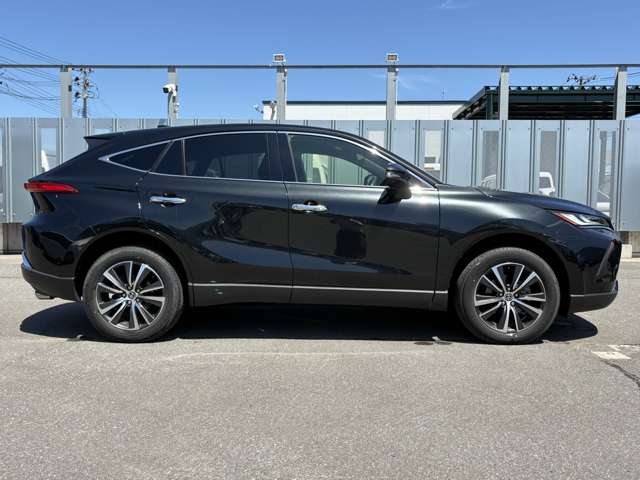 Toyota Harrier 5