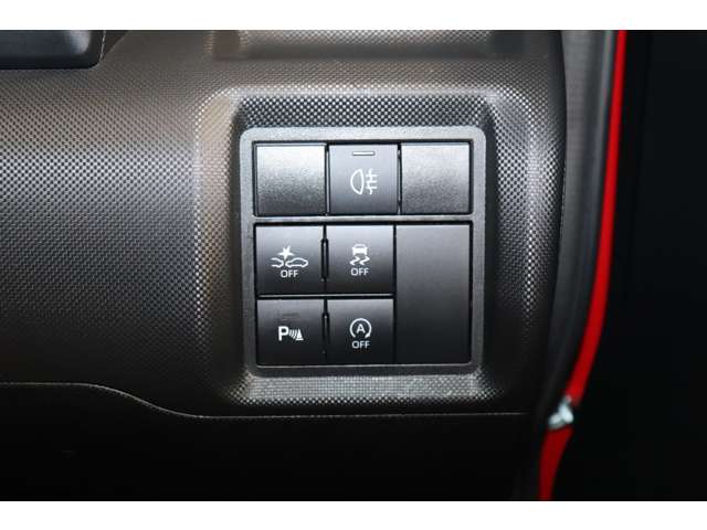 Daihatsu Rocky 11