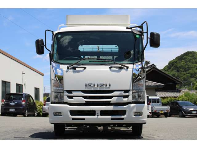 Isuzu Forward 2