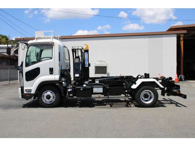 Isuzu Forward 8