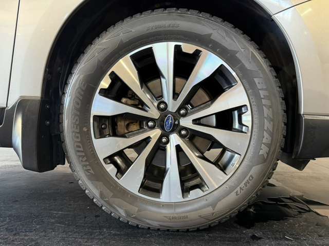 Subaru Legacy Outback 6