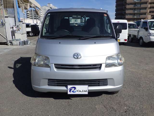 Toyota Light Ace Truck 4