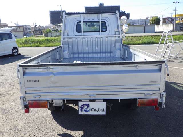 Toyota Light Ace Truck 5