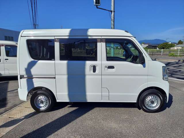 Nissan NV100 Clipper 11