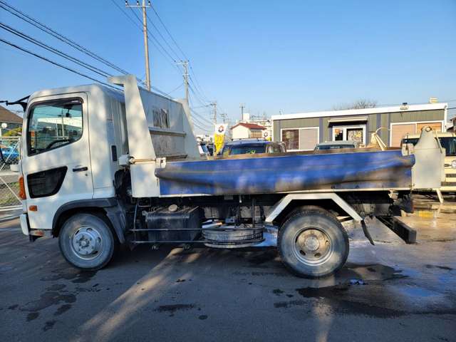 Hino Ranger 11